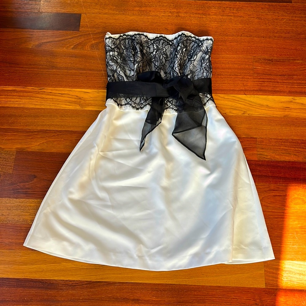 White House Black Market Formal Cocktail Dress Size 4